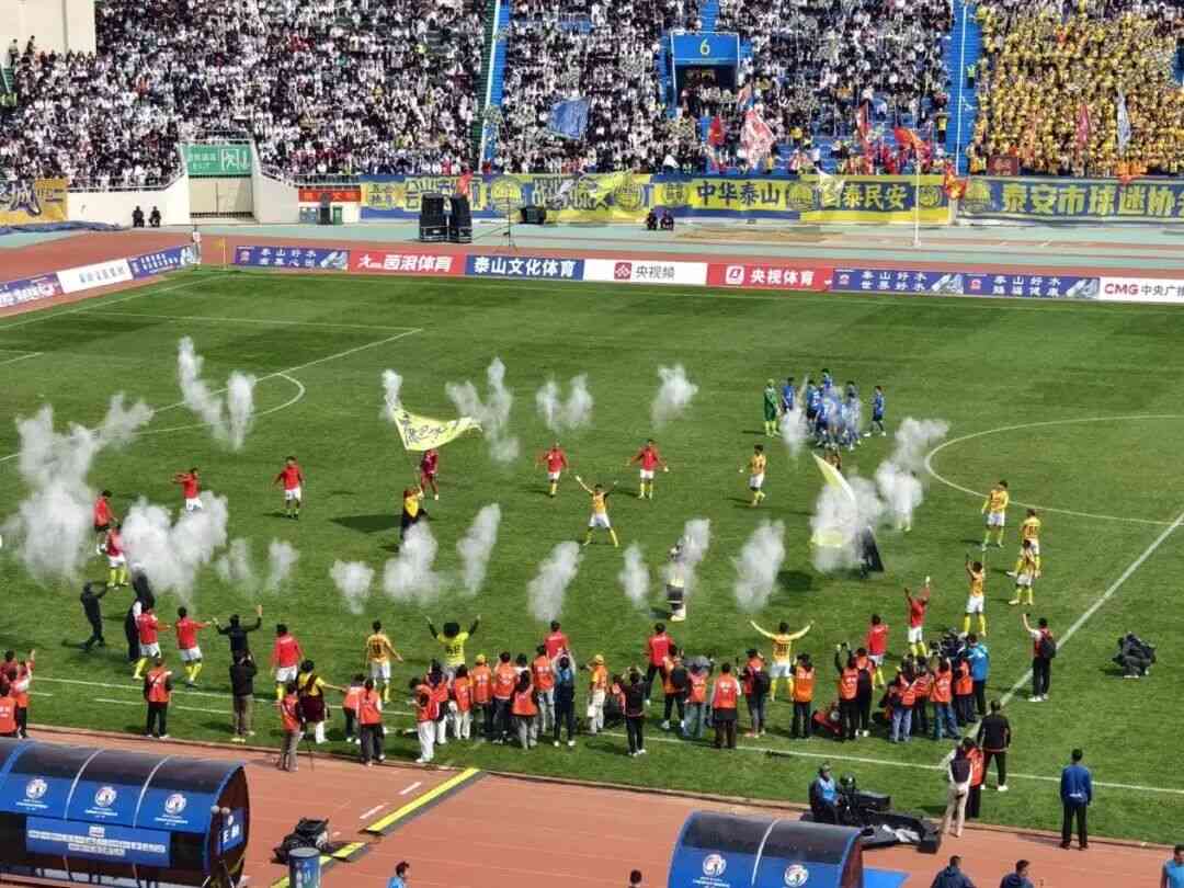 2026泰山好水CMG群众足球邀请赛小组赛收官，泰安、永州会师冠亚军决赛